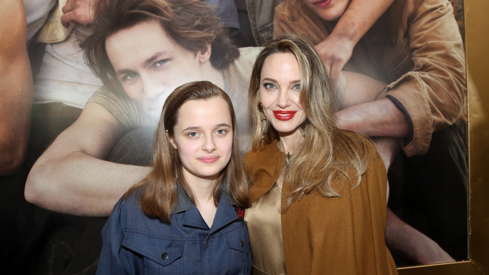 Angelina Jolie dá nas vistas em evento especial com a filha Vivienne