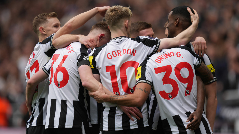 Newcastle embarrass Tottenham and overtake United (on condition)