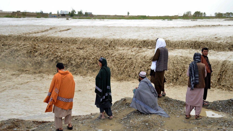 Fortes chuvas no Afeganistão provocam pelo menos 33 mortos