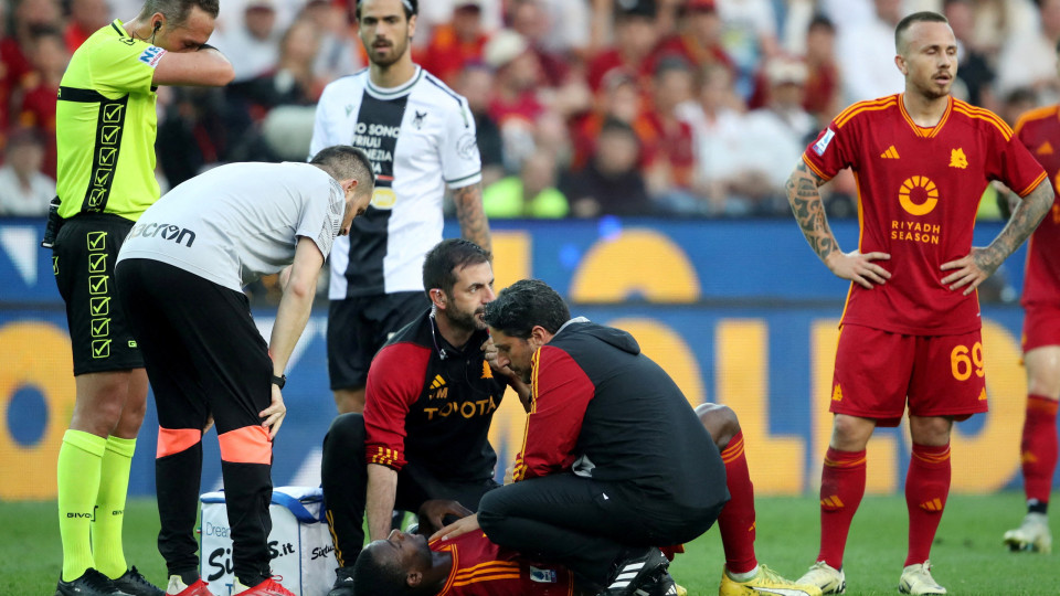 Jogo entre Udinese e AS Roma suspenso após jogador sentir-se mal em campo