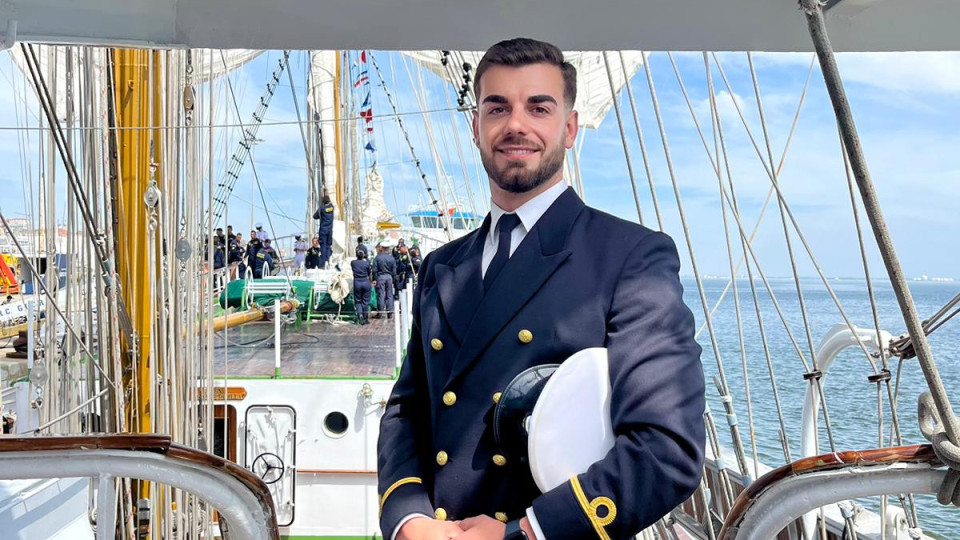 Militar português embarca em navio colombiano para partilhar experiências