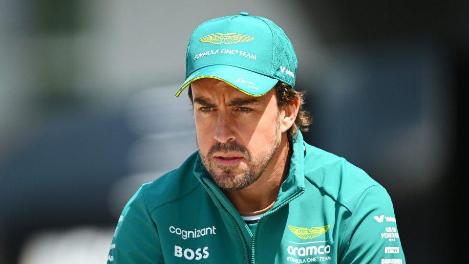 Alonso diz que este é o seu "último contrato" na F1 e aponta a... 2026