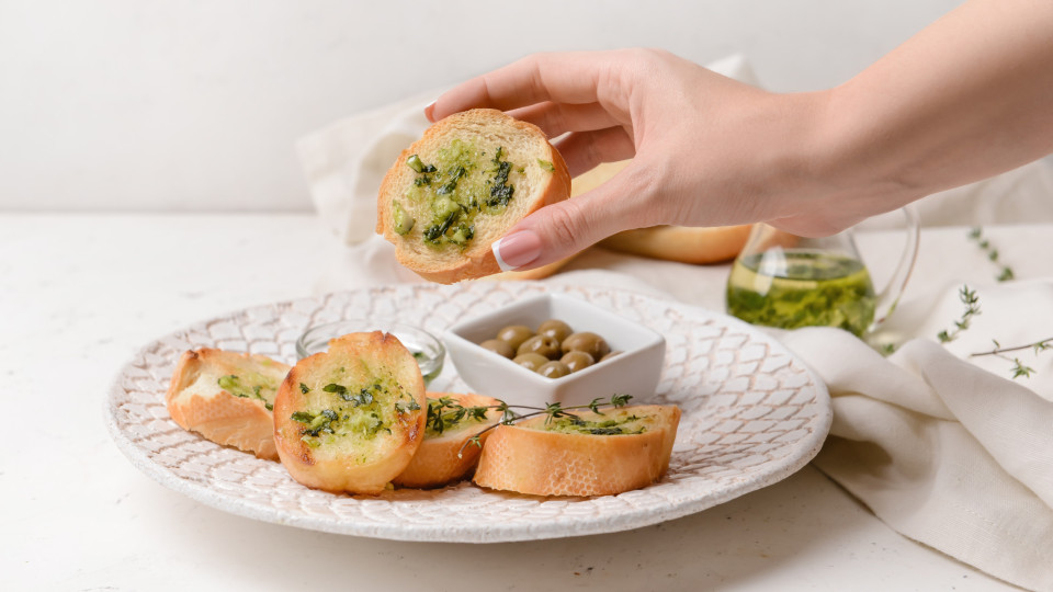 Serve this 'eat and cry for more' garlic bread as a starter