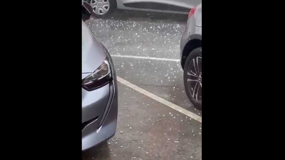 Lisbon area 'hit' by (heavy) hail. Here are the images