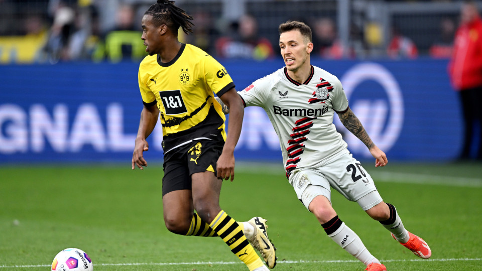 Já campeão, Bayer Leverkusen empata em Dortmund ao cair do pano