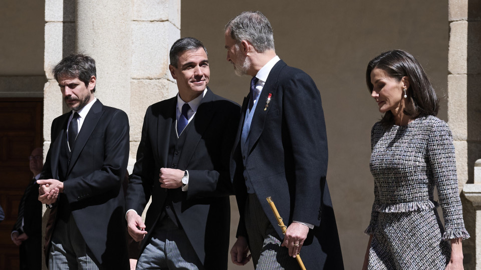 At meeting with King Felipe, Sánchez's behavior annoyed Spaniards