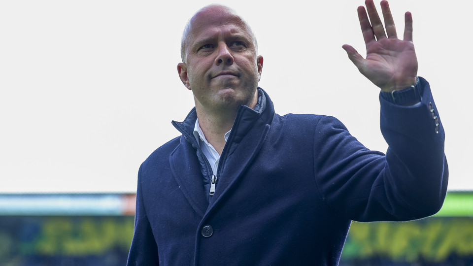 Milhões não convencem: Feyenoord dá nega ao Liverpool por Arne Slot