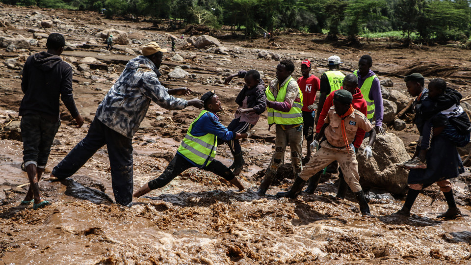HRW. Quénia não agiu a tempo de responder às inundações devastadoras