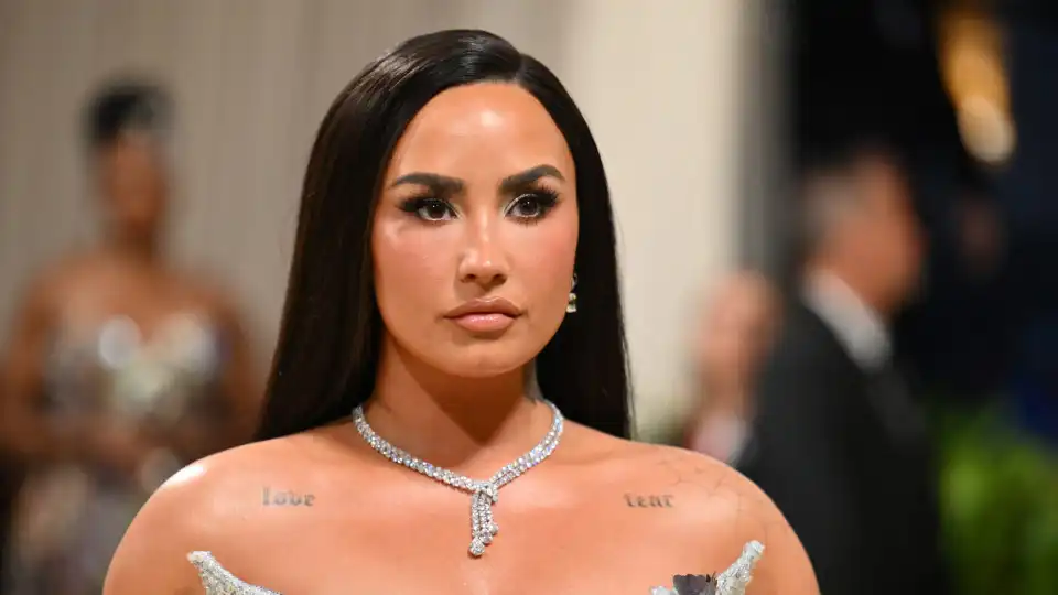 Demi Lovato reage à morte do ex-namorado de 38 anos