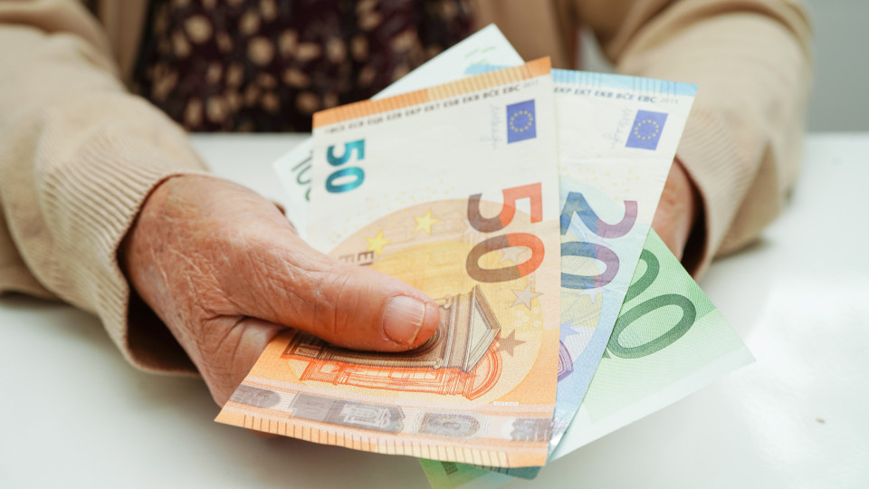 Mais 50€ e medicamentos grátis: O que muda para (alguns) pensionistas