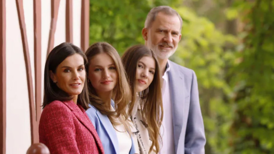 20 anos de casamento e uma família unida: Novas fotos dos reis de Espanha