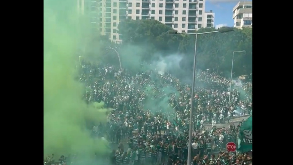 'Loucura' sem fim. Sporting chega a Alvalade com ambiente apoteótico 