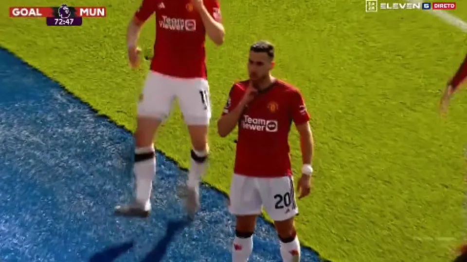 Dalot apareceu onde ninguém esperava e adiantou o Manchester United