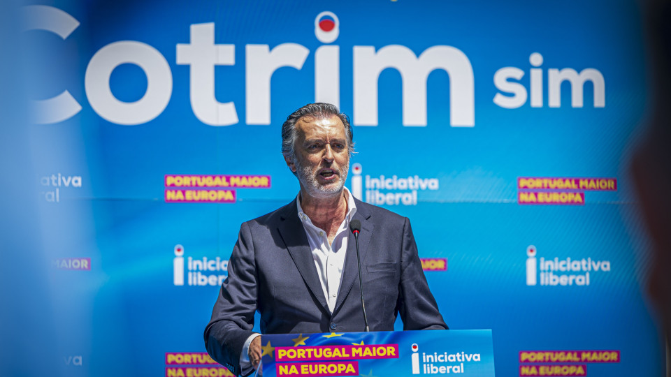 Cotrim de Figueiredo retira candidatura à liderança dos liberais europeus