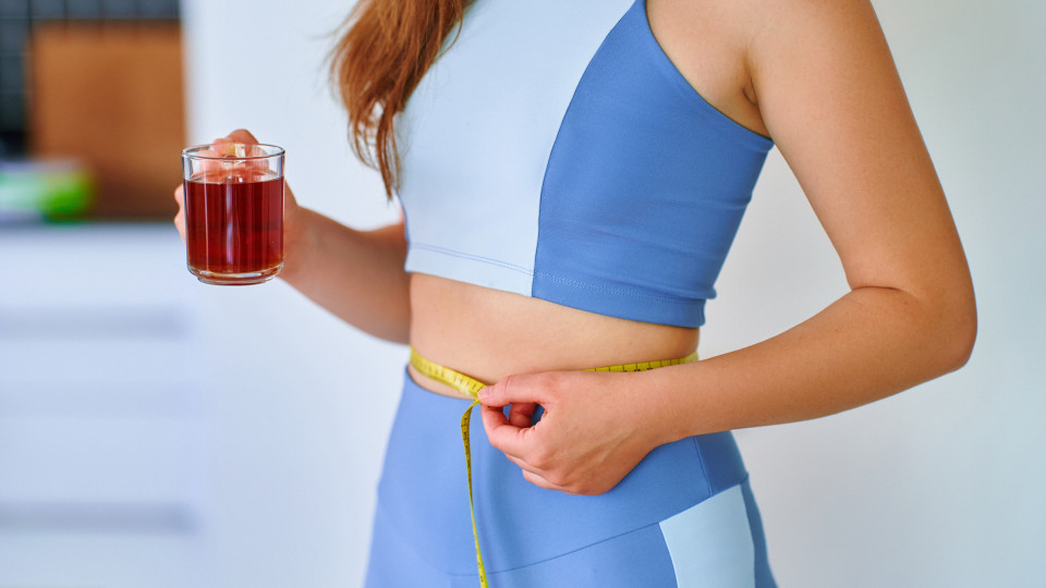 Nutritionist suggests six teas that promise to debloat the body