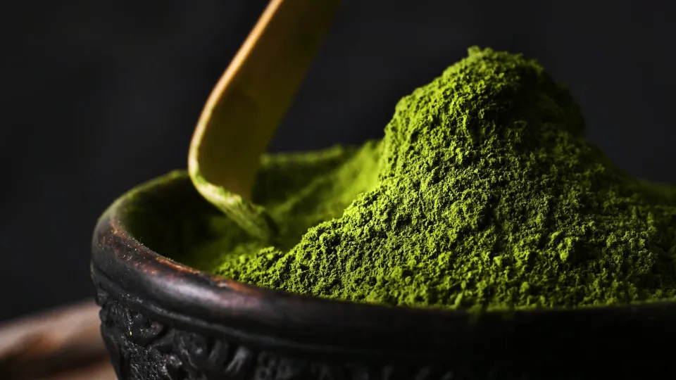 Verde e com (super)poderes! Ingrediente da moda é aliado da saúde oral