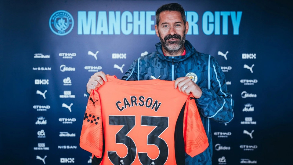Melhor trabalho do mundo? Scott Carson renova pelo Manchester City