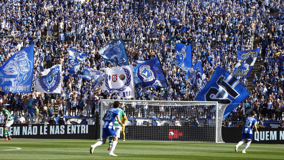 FC Porto iguala recorde global de 85 troféus do Benfica