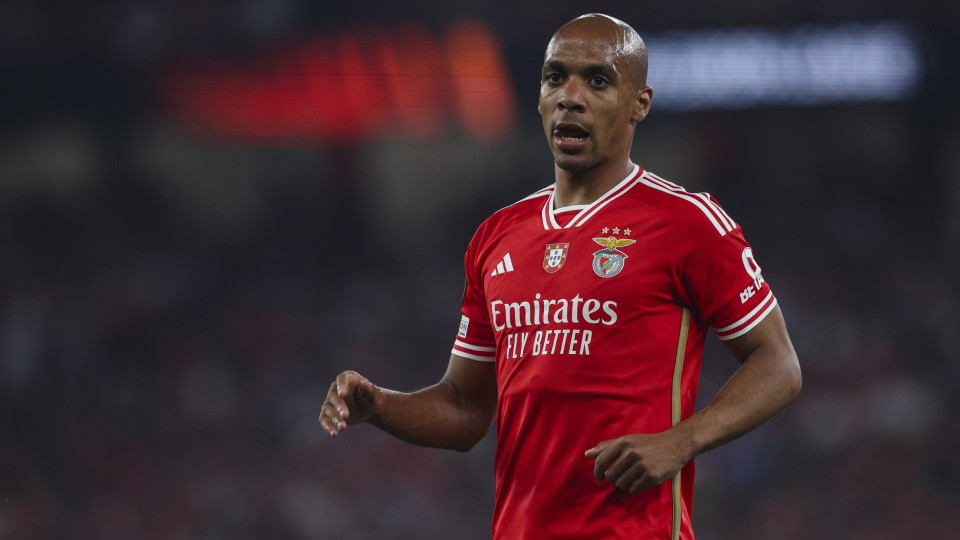 João Mário está feliz no Benfica mas admite saída no verão