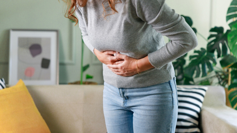 Gastroenterologistas revelam 11 formas de acabar com o inchaço na barriga