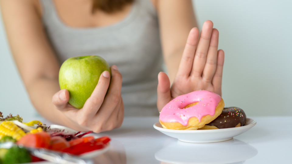 Seis trocas alimentares que precisa de fazer o quanto antes