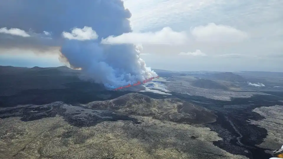 Vulcão na Islândia entrou de novo em erupção