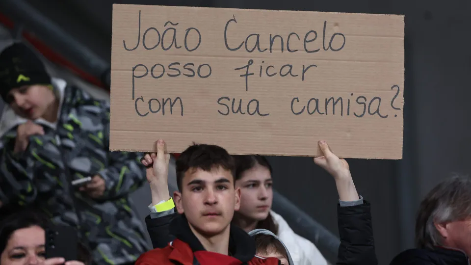 LJUBLJANA, SLOVENIA - MARCH 26: Fans of Portugal show their support ahead of UEFA EURO 2024 qualifying playoff semifinal between Slovenia and Portugal at Stozice Stadium in Ljubljana, Slovenia on March 26, 2024. (Photo by Ales Beno/Anadolu via Getty Image