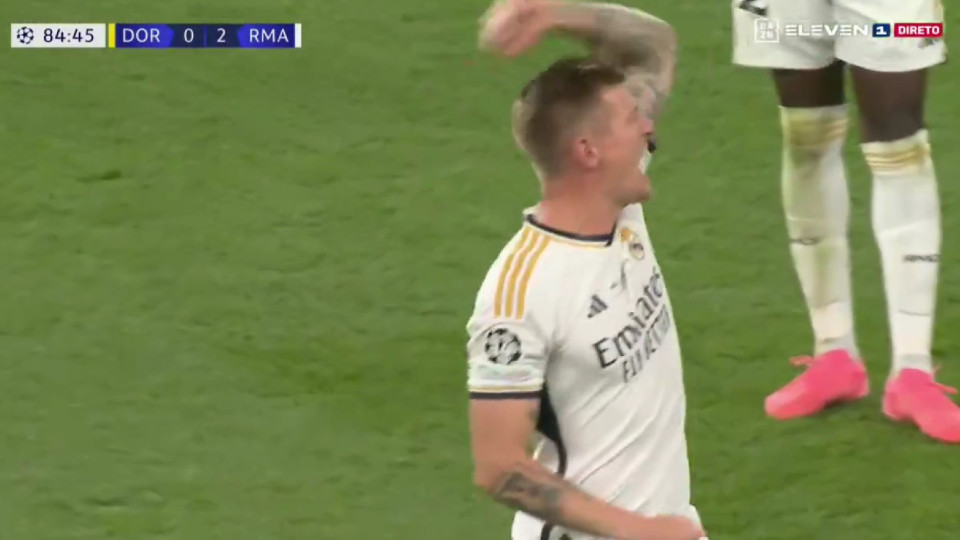 'Loucura' total. Toni Kroos despediu-se do Real Madrid com este gesto