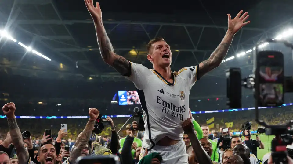 Kroos explica 'adeus' ao Real Madrid: "Fomos campeões e disse 'Agora'"