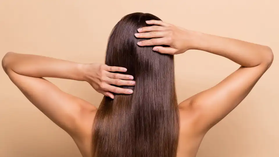 O seu cabelo dos sonhos está à distância de uma mezinha. Aprenda!