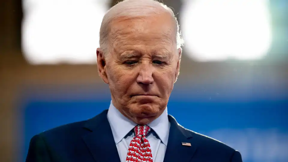 Dúvidas? Biden está a avaliar se deve manter-se na corrida à Casa Branca