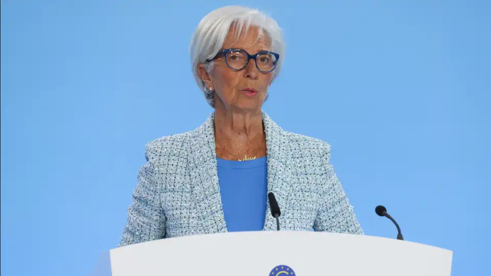 Lagarde admite aumento temporário da inflação mas confia em descida