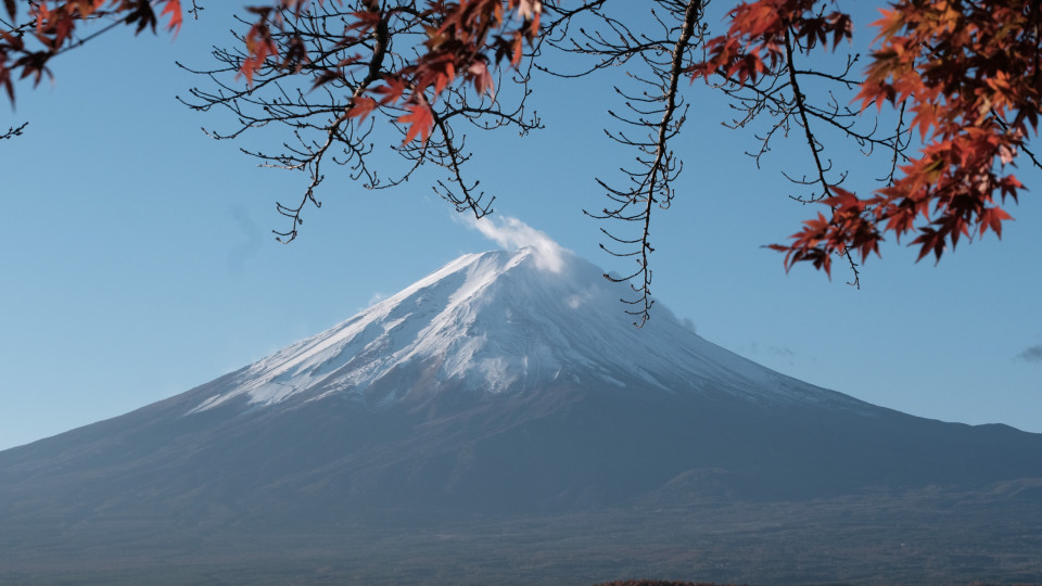 Fuji com novas restrições a partir de 2.ª-feira para controlar turismo