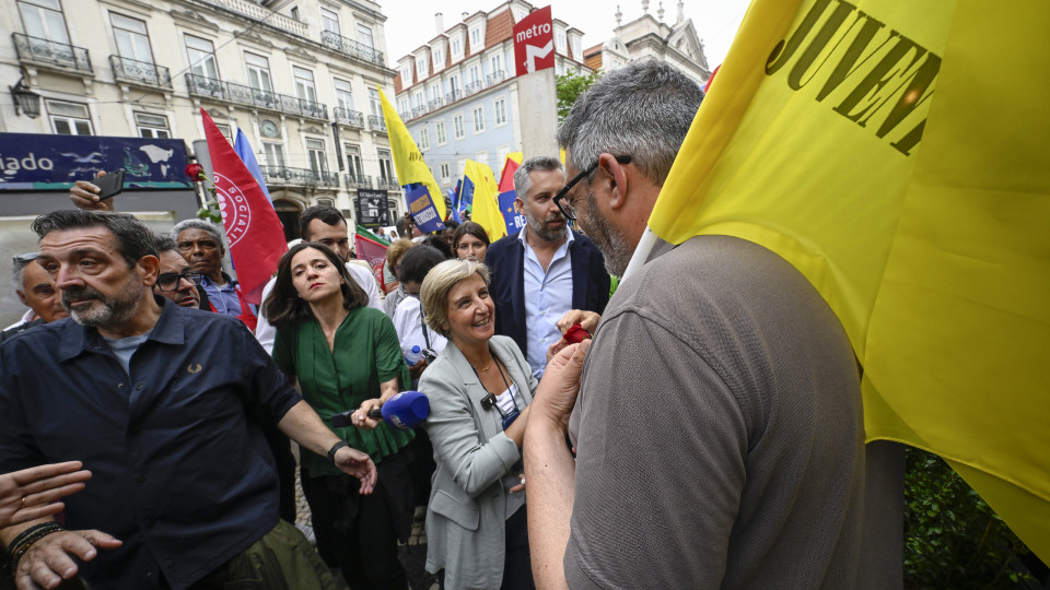 AO MINUTO: Últimos cartuchos da campanha; "Muros", "luta" e galhardetes