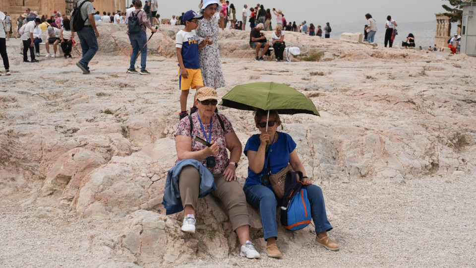 Acrópole de Atenas fechada nas horas mais quentes devido a onda de calor