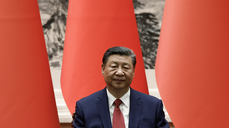 Xi Jinping pede maior "lealdade política" das forças armadas chinesas