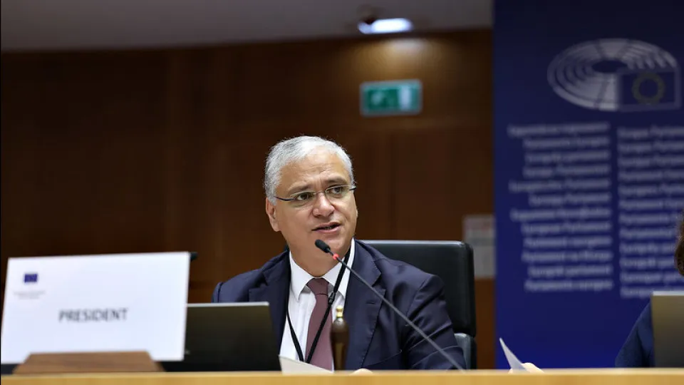 Revisão da Lei de Finanças Regionais? "Emergência financeira"