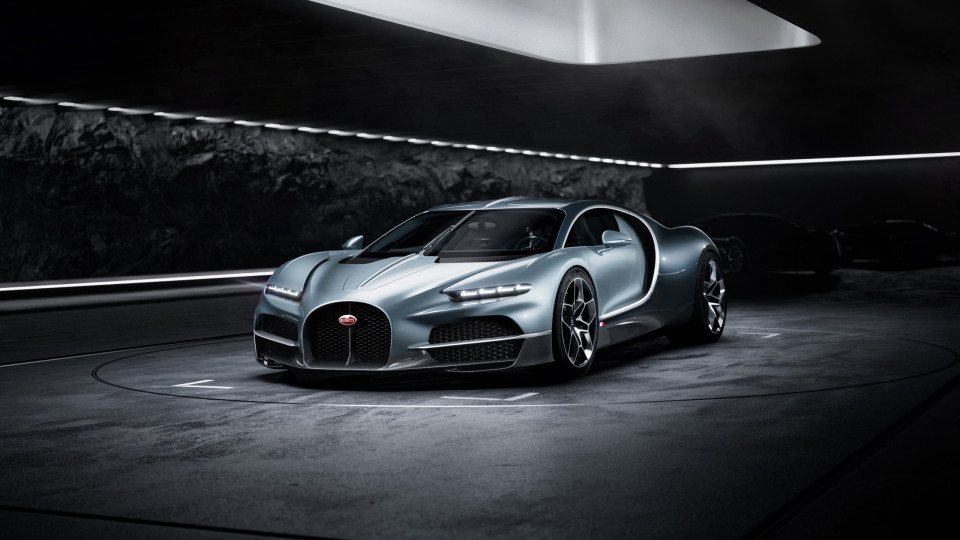 Bugatti apresenta o Tourbillon, o híbrido de luxo com 1.800 cv