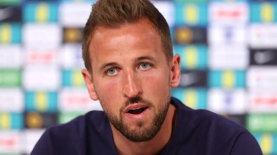 Harry Kane devolve críticas: "Não quero ser desrespeitoso..."