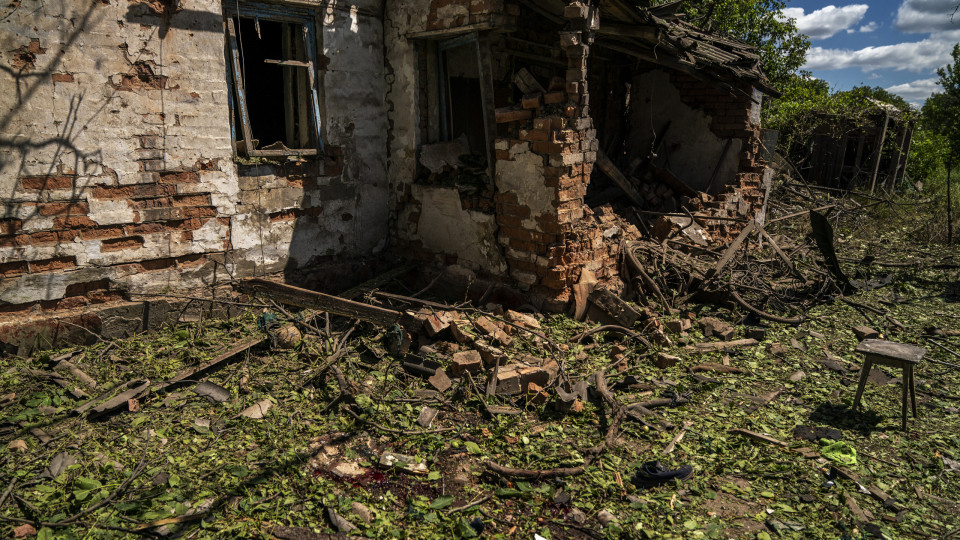 Pelo menos quatro mortos e 34 feridos em ataque russo no leste ucraniano