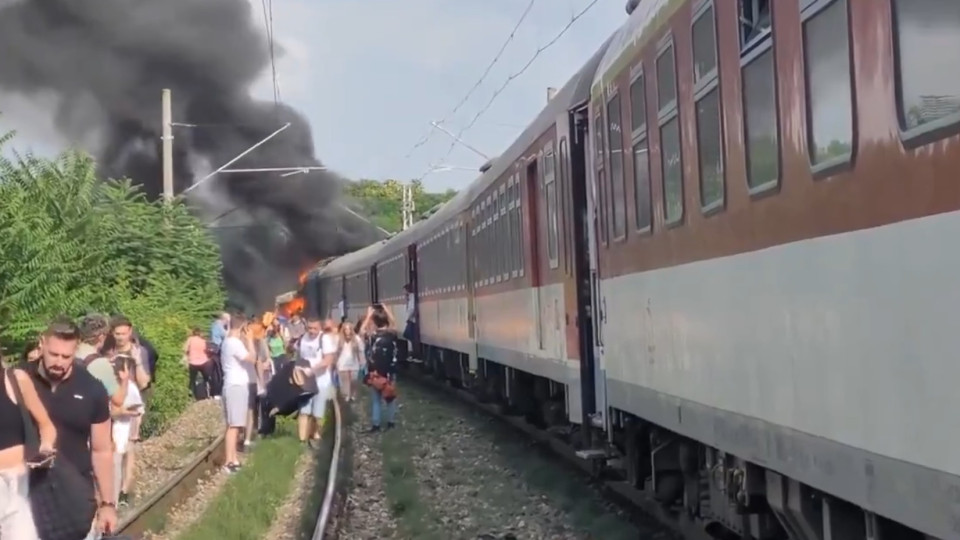 Pelo menos 6 mortos em colisão entre comboio e autocarro na Eslováquia
