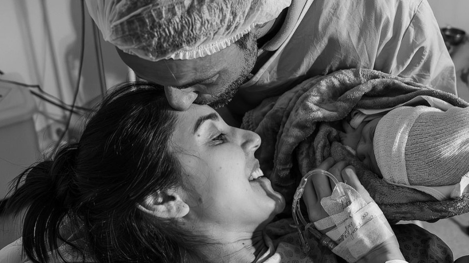 Kelly Baron e Pedro Guedes revelam pormenores sobre filho recém-nascido