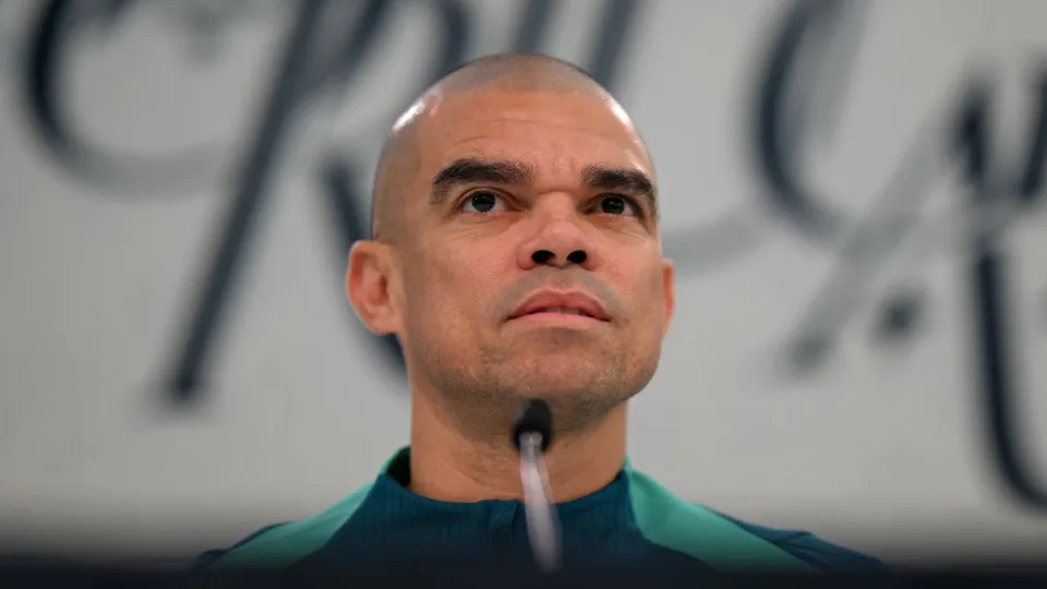 Pepe "triste" com derrota "muito dura" do FC Porto contra o Benfica