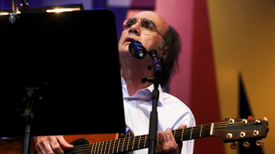 O músico que "encantou". Políticos lamentam morte de Fausto Bordalo Dias