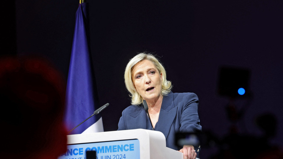 Le Pen acusa Macron de preparar "um golpe de Estado administrativo"