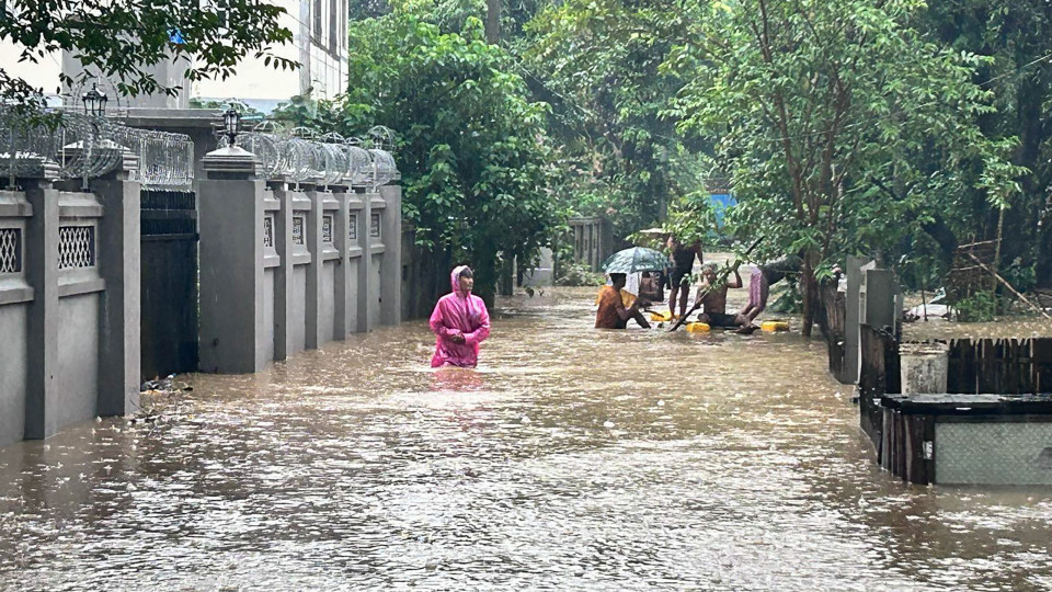 Inundações deixam milhares de pessoas isoladas no norte de Myanmar