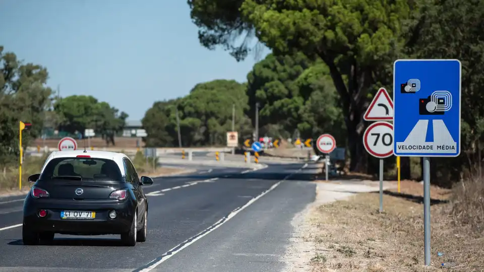 Atenção. Novos radares de velocidade entram hoje em funcionamento