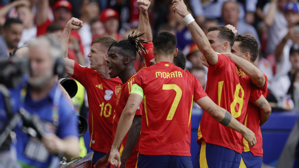 Alemanha chumba na 'Olmogação' e Espanha chega às 'meias' no tempo extra