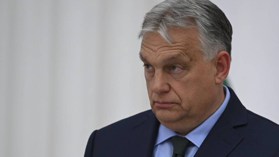 HRW quer UE a reagir contra Orbán por retirar apoios a ucranianos