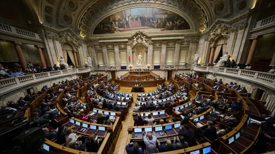 Parlamento aprova alargamento urgente da rede de cuidados paliativos